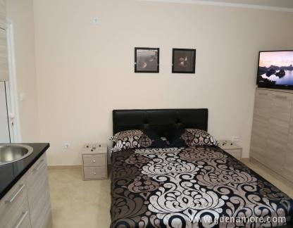 Apartmani Piano, Studio INTIMO 101, privatni smeštaj u mestu Utjeha, Crna Gora